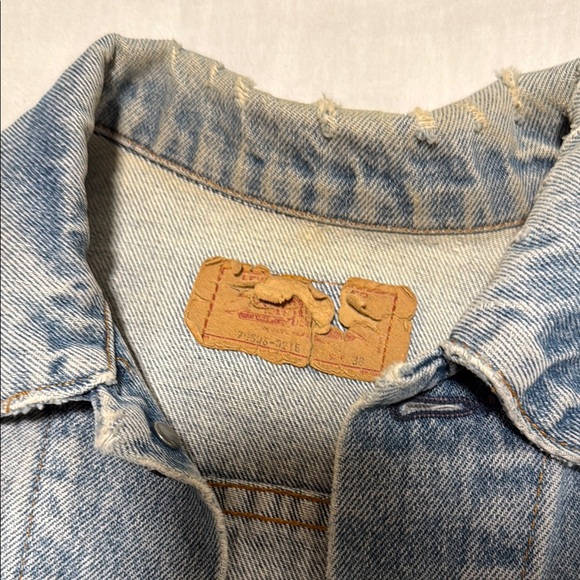 Levi's Blue Jean Jacket - Picture 2 of 5
